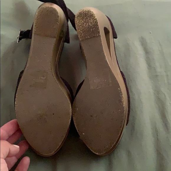 Black heels - Picture 2 of 4